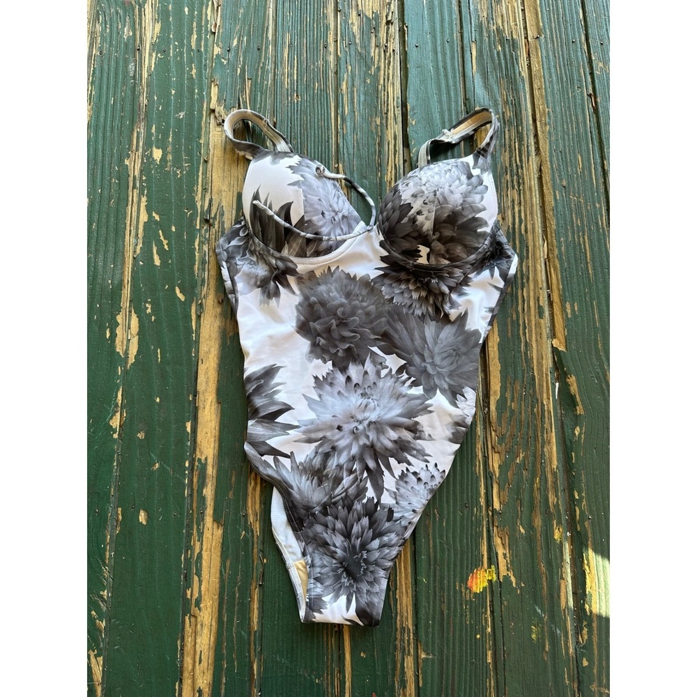 Le Mystere Caribbean One Piece Swimsuit Floral Underwire Grey White Womens